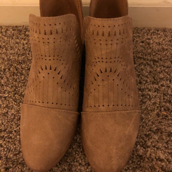 Brand new tan booties with cutout details - Picture 1 of 3